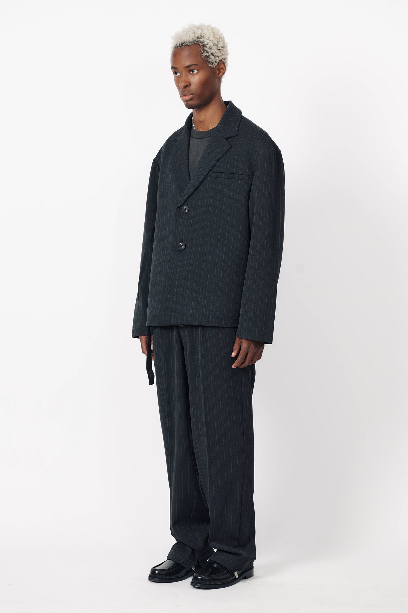 PLEATED SUIT PANT - CHARCOAL PINSTRIPE