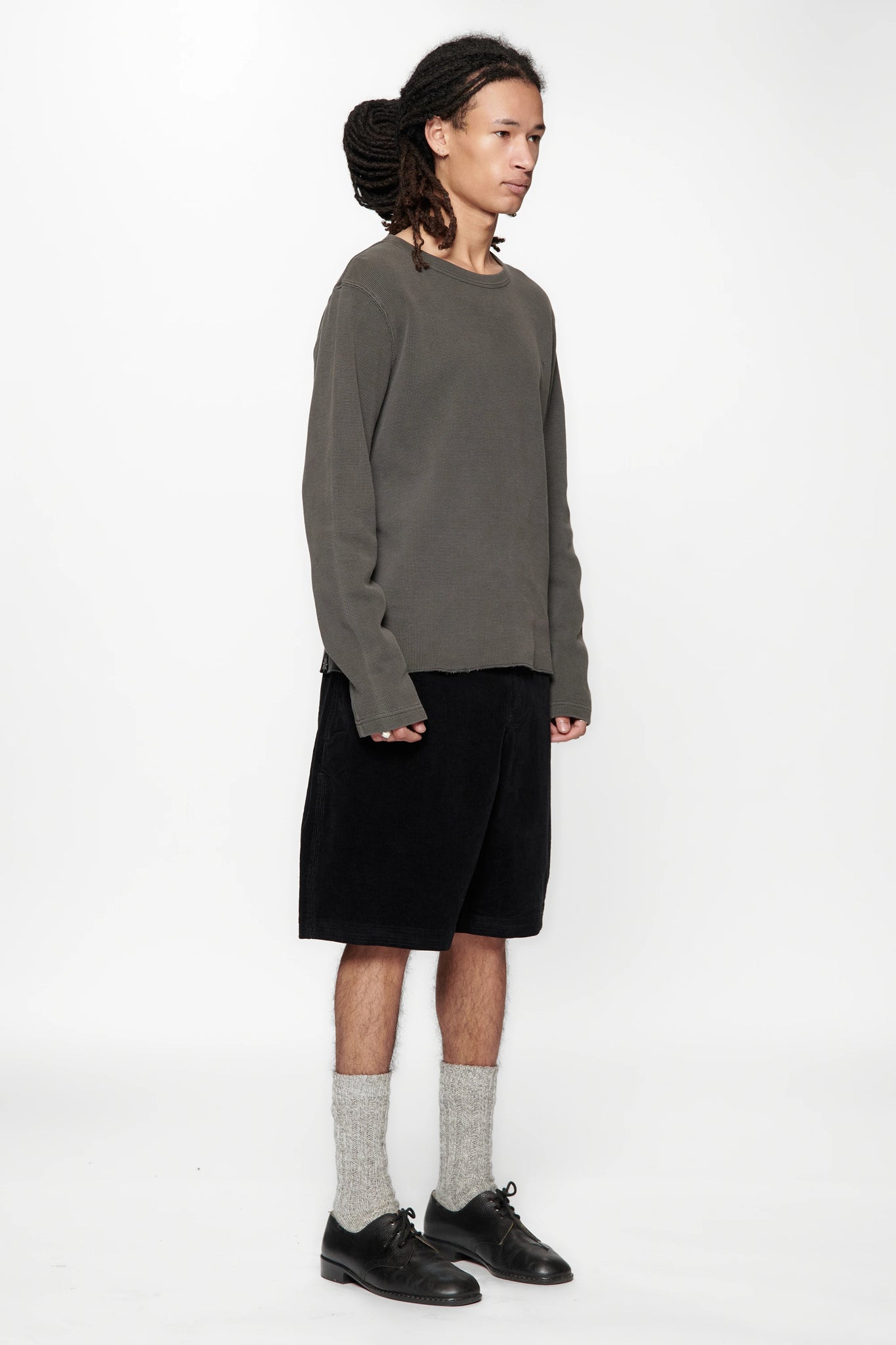 HANG SHORT - VINTAGE BLACK CORDUROY