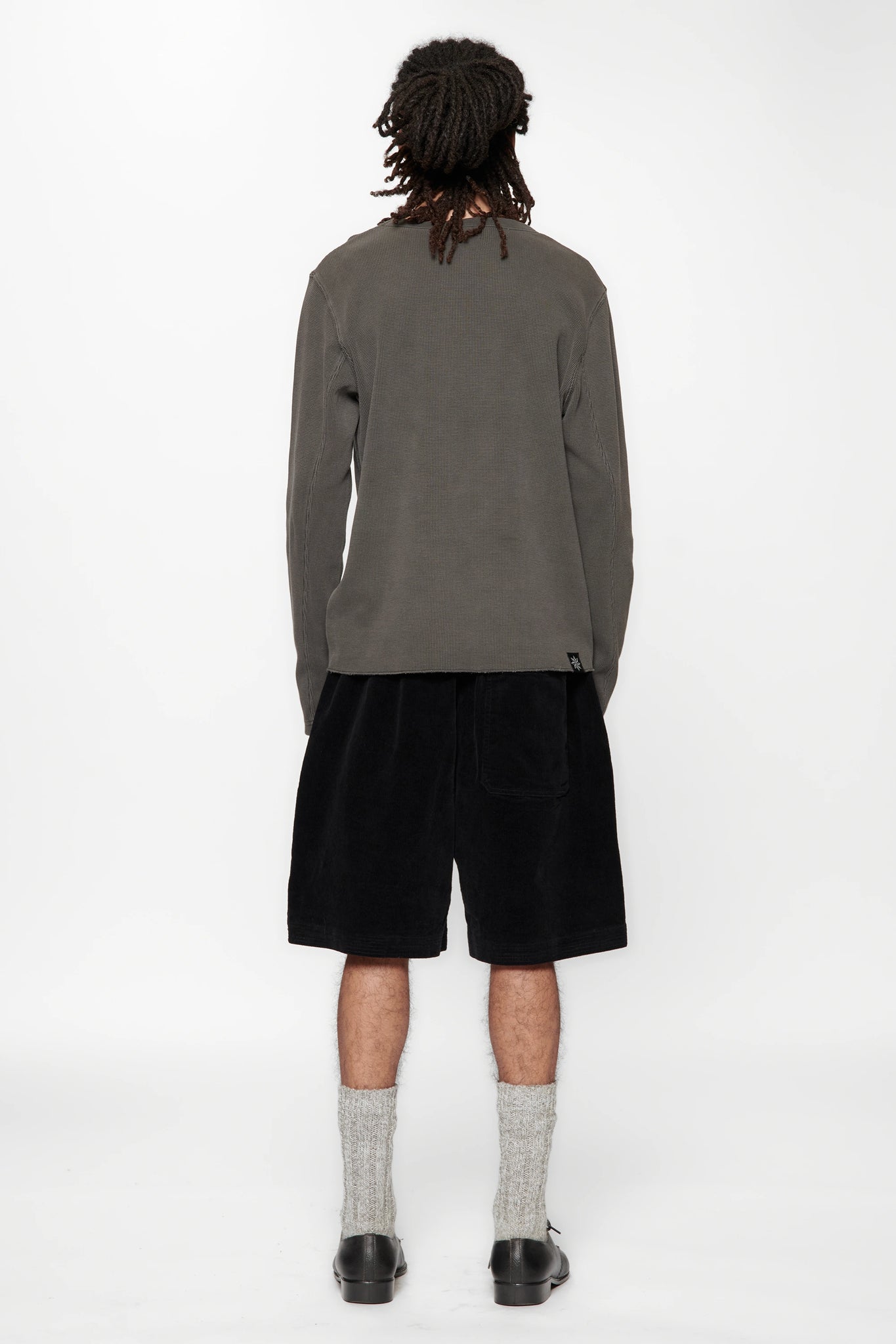 HANG SHORT - VINTAGE BLACK CORDUROY