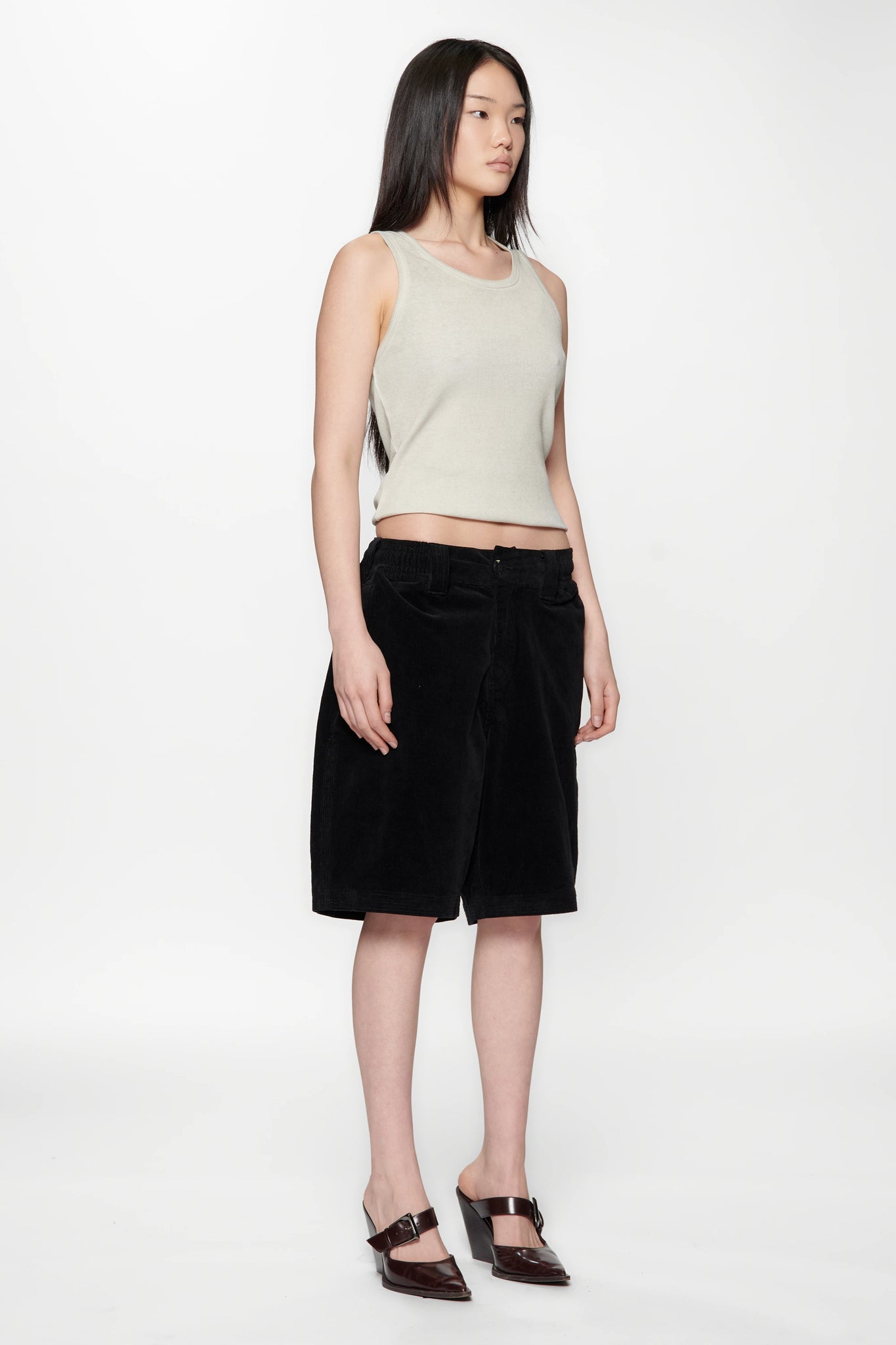 HANG SHORT - VINTAGE BLACK CORDUROY