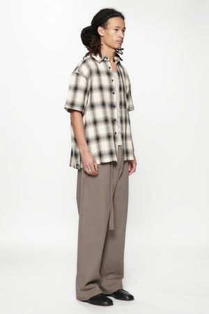 HOLD SS SHIRT - BLACK / BROWN CHECK