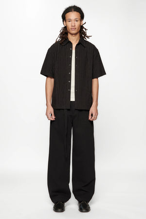 HOLD SS SHIRT - BLACK TUX