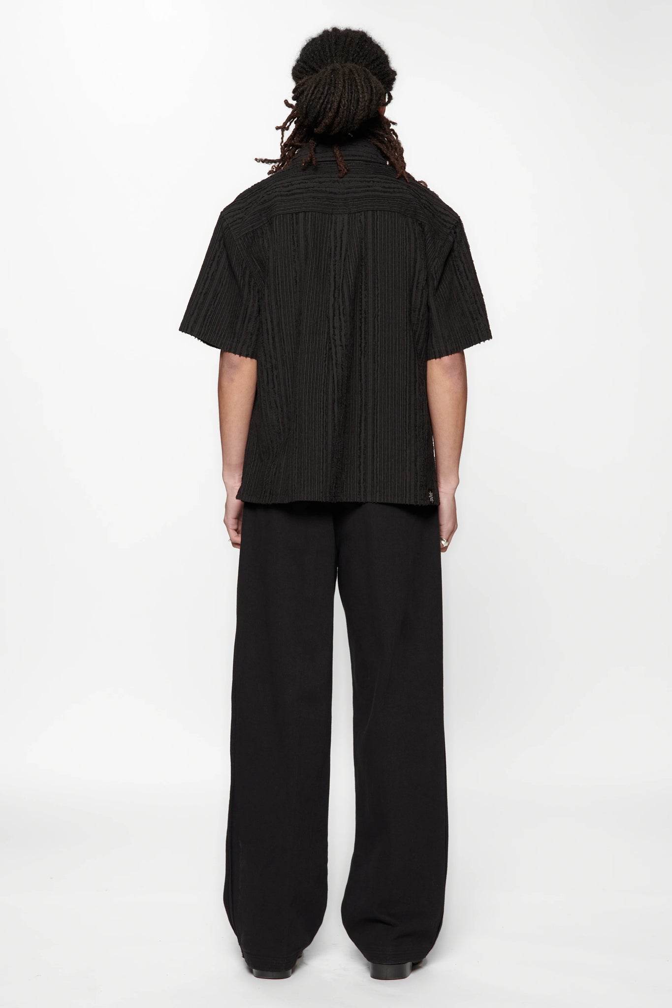 HOLD SS SHIRT - BLACK TUX