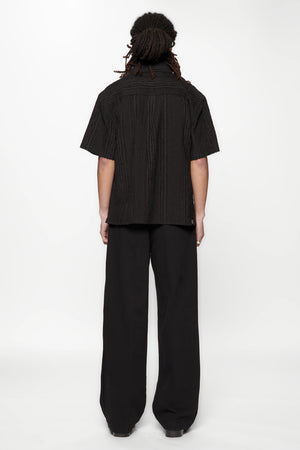 HOLD SS SHIRT - BLACK TUX