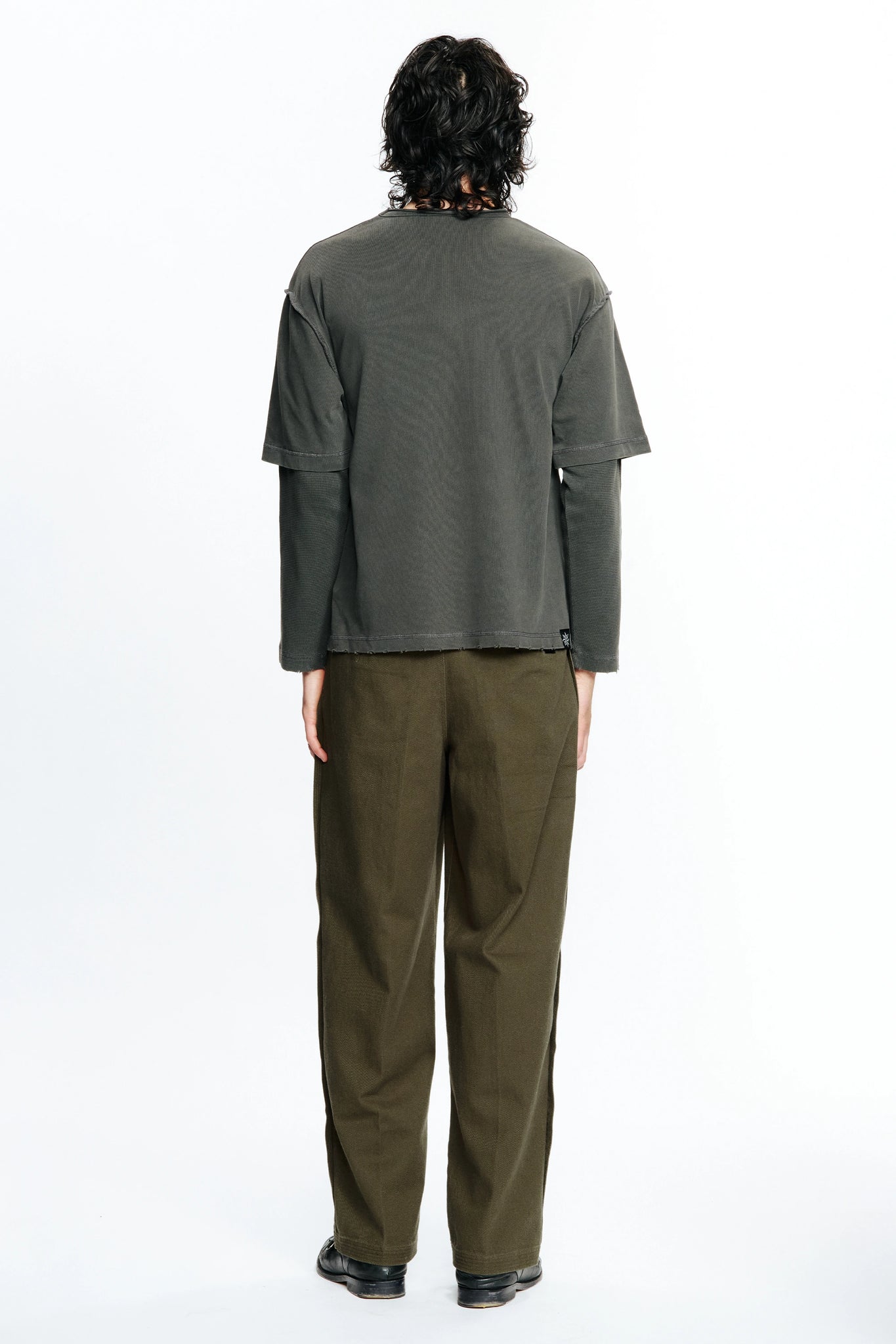 LAYER LS T-SHIRT - CHARCOAL