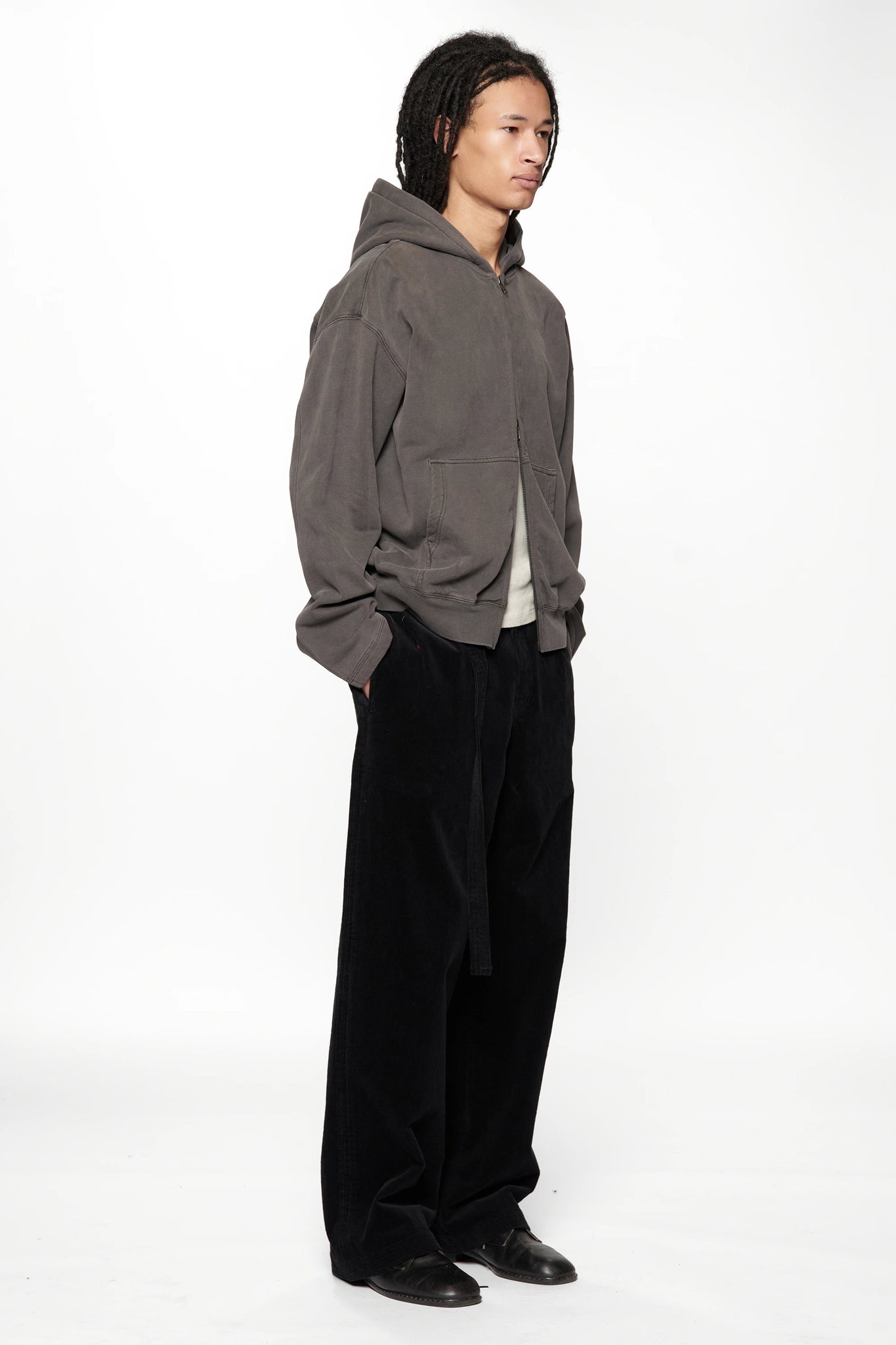 TOUR ZIP HOOD - CHARCOAL