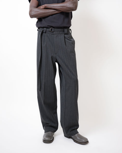 PLEATED SUIT PANT - CHARCOAL PINSTRIPE